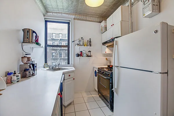 Sold by HOME RESIDENTIAL LLC | media 10