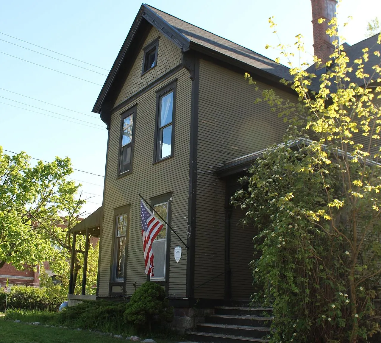 2 bed, $1,600 — Photo 2