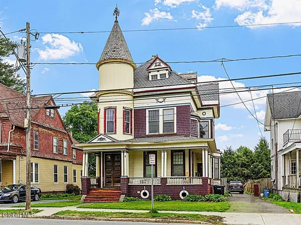 842 2nd Avenue, Troy, NY 12182