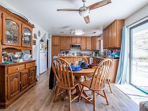 5th image of 34141 Bronco Lane