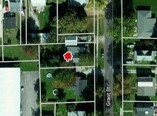 33 Grant St, New London, OH 44851