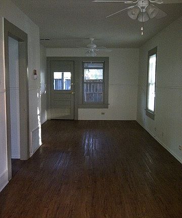 3rd image of 139 Melrose Pl