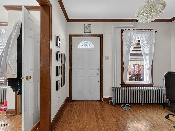 4th image of 15 Manchester Road