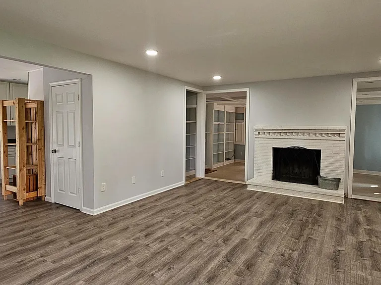 10109 Lees Mill Rd — Photo 8