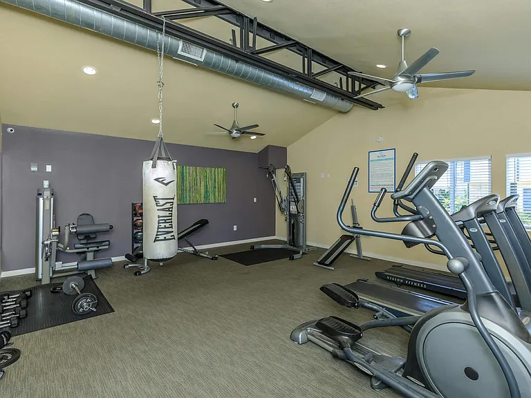 Villa Pacific Townhomes — Photo 4