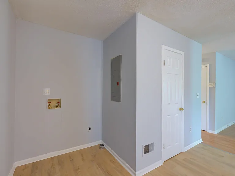 4203 Monticello Rd — Photo 11