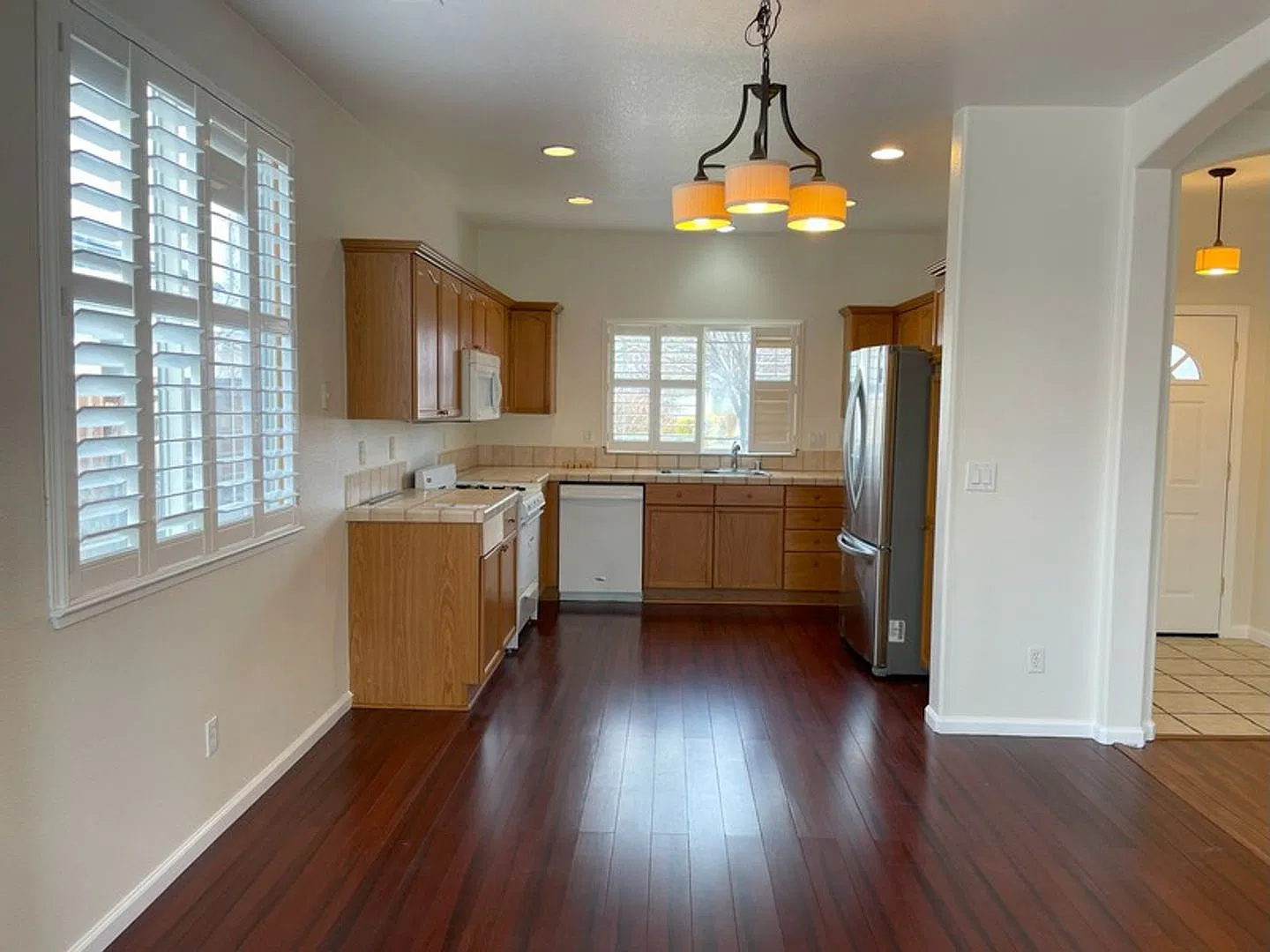 Three Bedroom South Meadows Home with Mountain Views — Photo 4