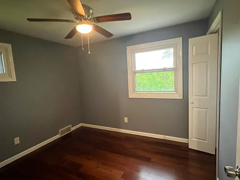 334 S Forest Rd #2 — Photo 6