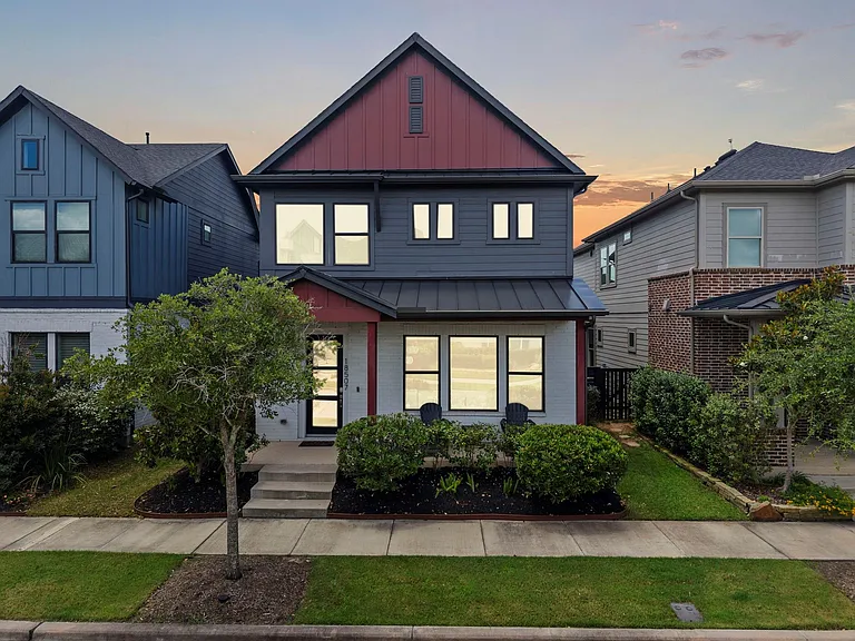 18507 Parkland Square Pl — Photo 2
