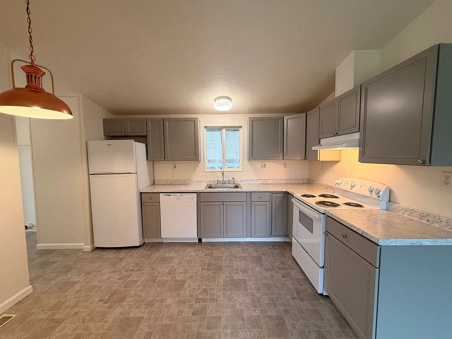 ~Great Updated 3 Bedroom Home in Green~ — Photo 2
