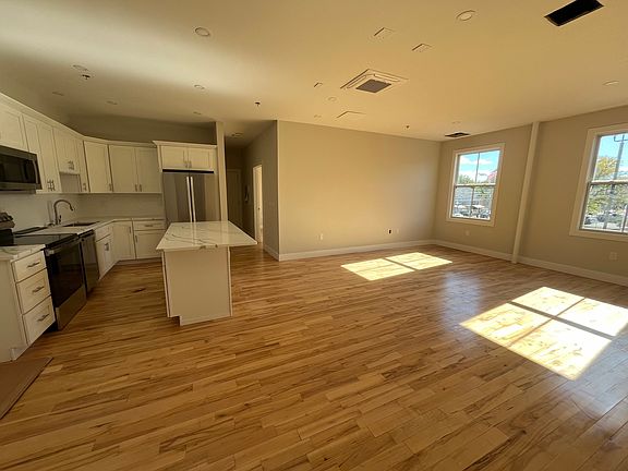 2nd image of 461 Main St #203E