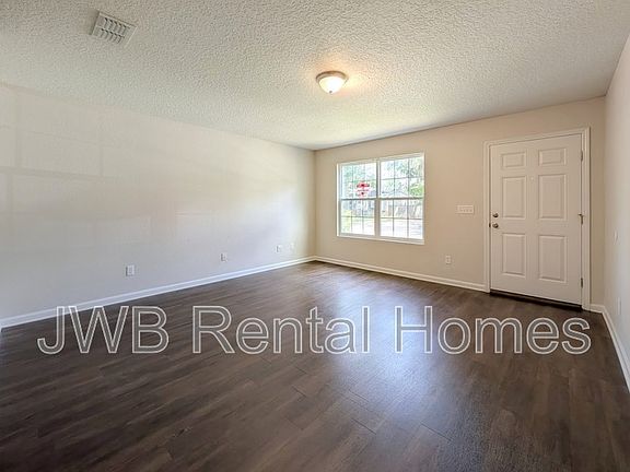 3rd image of 8752 India Ave
