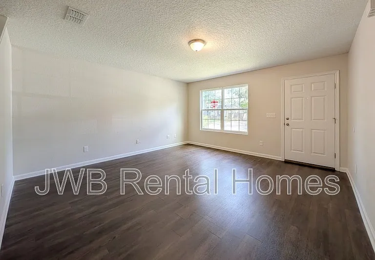 8752 India Ave — Photo 3