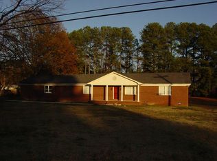 6032 Honeysuckle Ln, Walls, MS 38680