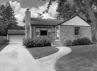 4140 Gilbert Ave, Western Springs, IL 60558