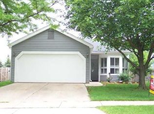 842 Plains Ct, Carol Stream, IL 60188