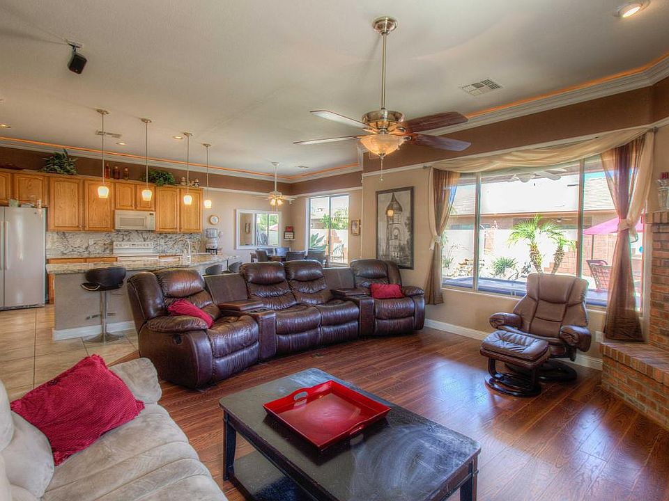 1st image of 3062 E Buena Vista Dr