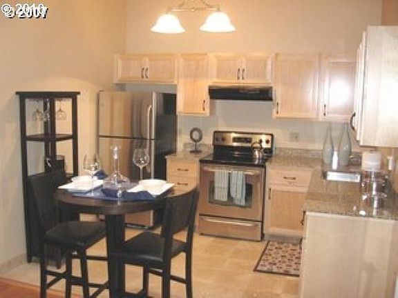 5th image of 650 W 12th Ave APT 106