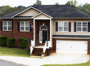 6075 Wade Ct, Rural Hall, NC 27045