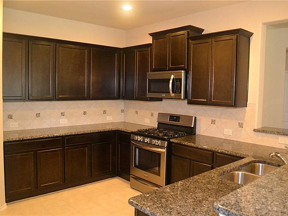 5th image of 9813 Cottontail Ln