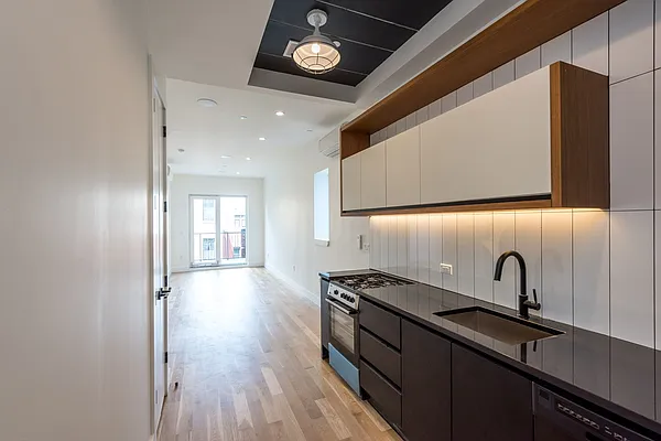 Rented by Nooklyn NYC LLC | media 101