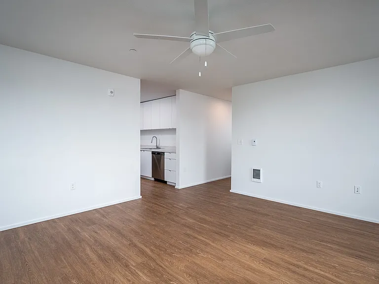 Rockwood Village Apartments — Photo 86