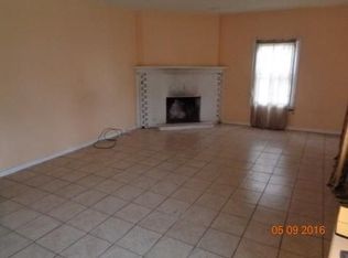 297 W 16th Pl, Chicago Heights, IL 60411
