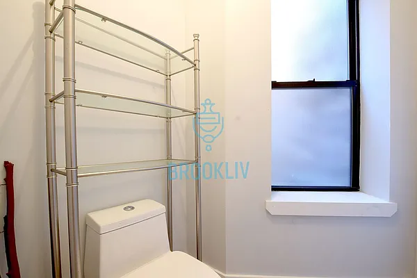 Rented by null | media 61