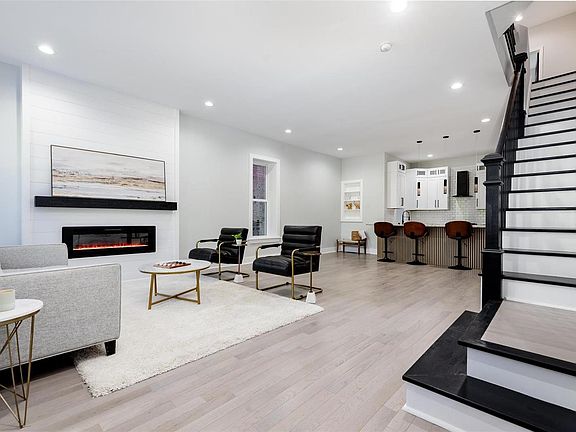 5th image of 2819 S Kingshighway Blvd