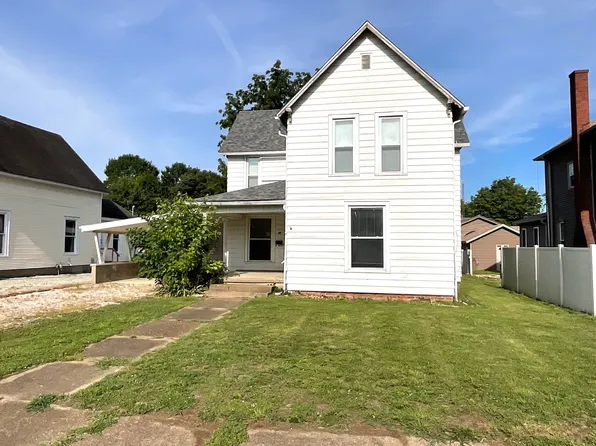 24 N Edwards St, Worthington, IN 47471