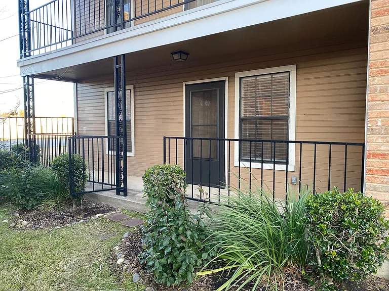 400 W South Town Dr #107 — Photo 45