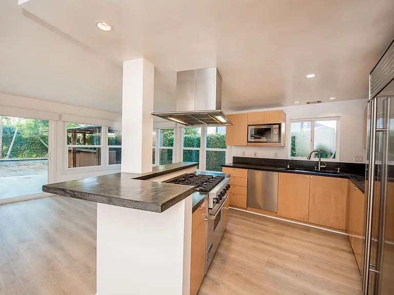 9941 Hot Springs Dr — Photo 13