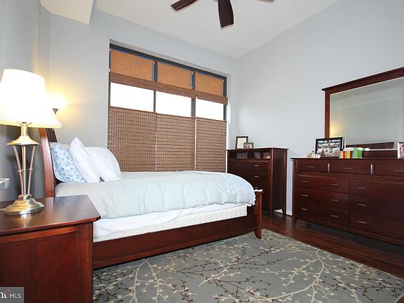 4th image of 2720 S Arlington Mill Dr Unit 410