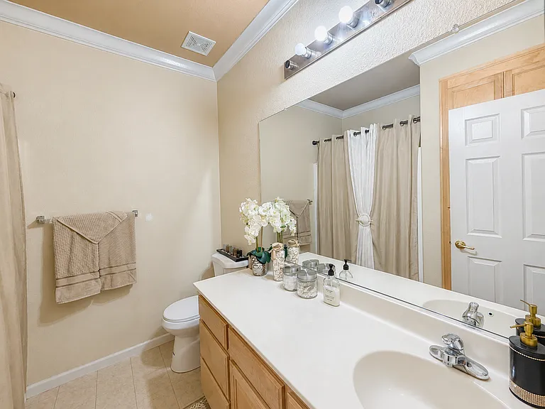 10435 Nations Cir — Photo 9