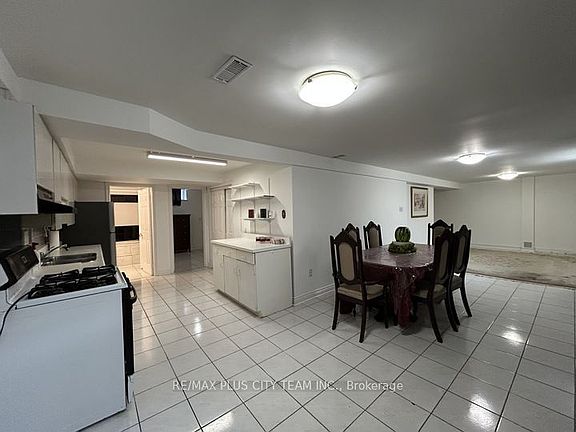 3rd image of 45 Jimston Dr #Basement