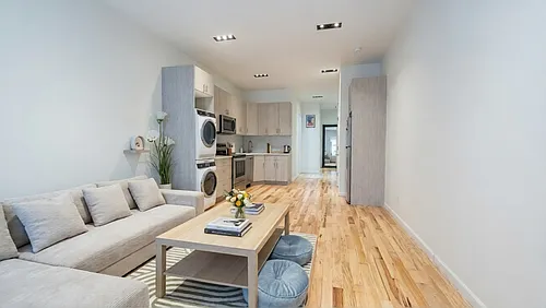 5718 3rd Ave #1R Photo 1