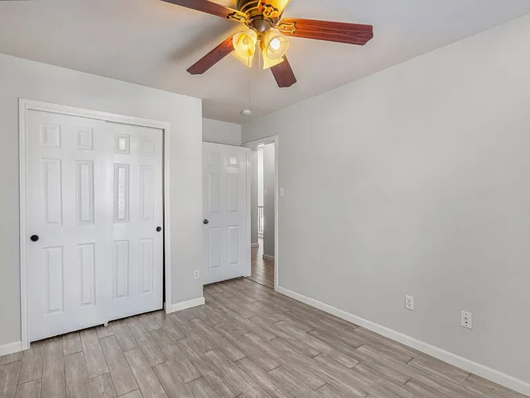 11502 Johnny Weismuller Ln — Photo 29