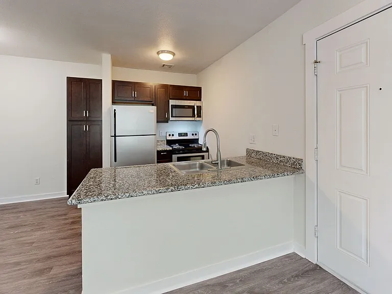 Bennett Ridge Apartments — Photo 15
