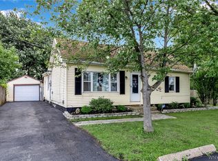 6683 Walmore Rd, Niagara Falls, NY 14304