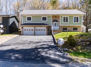 22 Duke St, Muskoka Lakes, ON P0B1J0