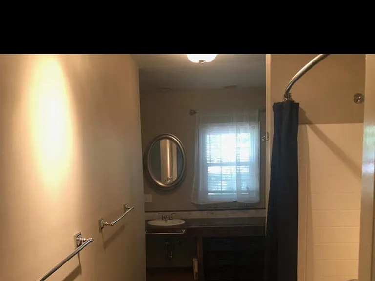 819 S Burdick St — Photo 12