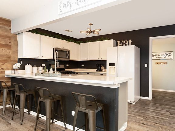 5th image of 898 Serendipity Dr