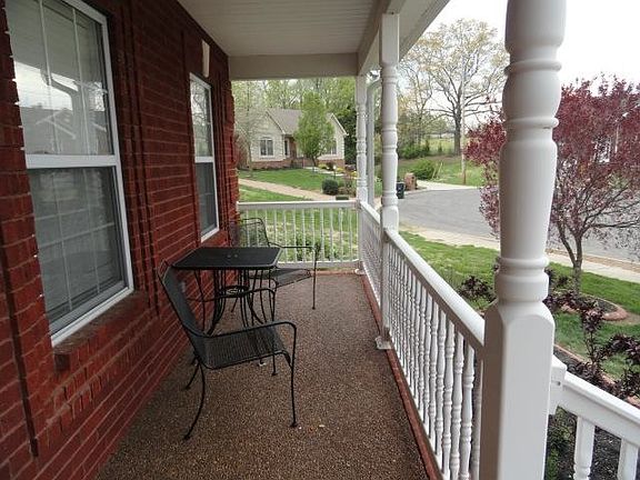 5th image of 301 Amber Ln