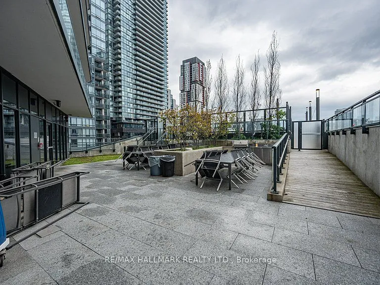 99 John St #1006 — Photo 18