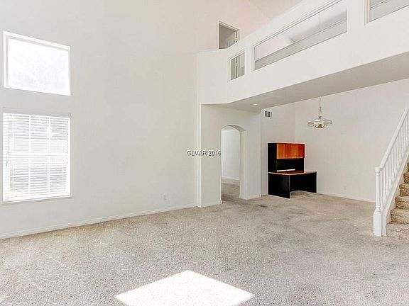 High living room w bridge