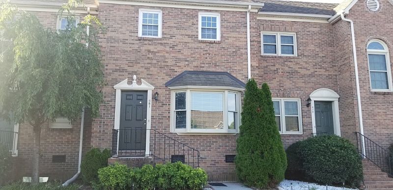 1st image of 481 Bramblewood Ln
