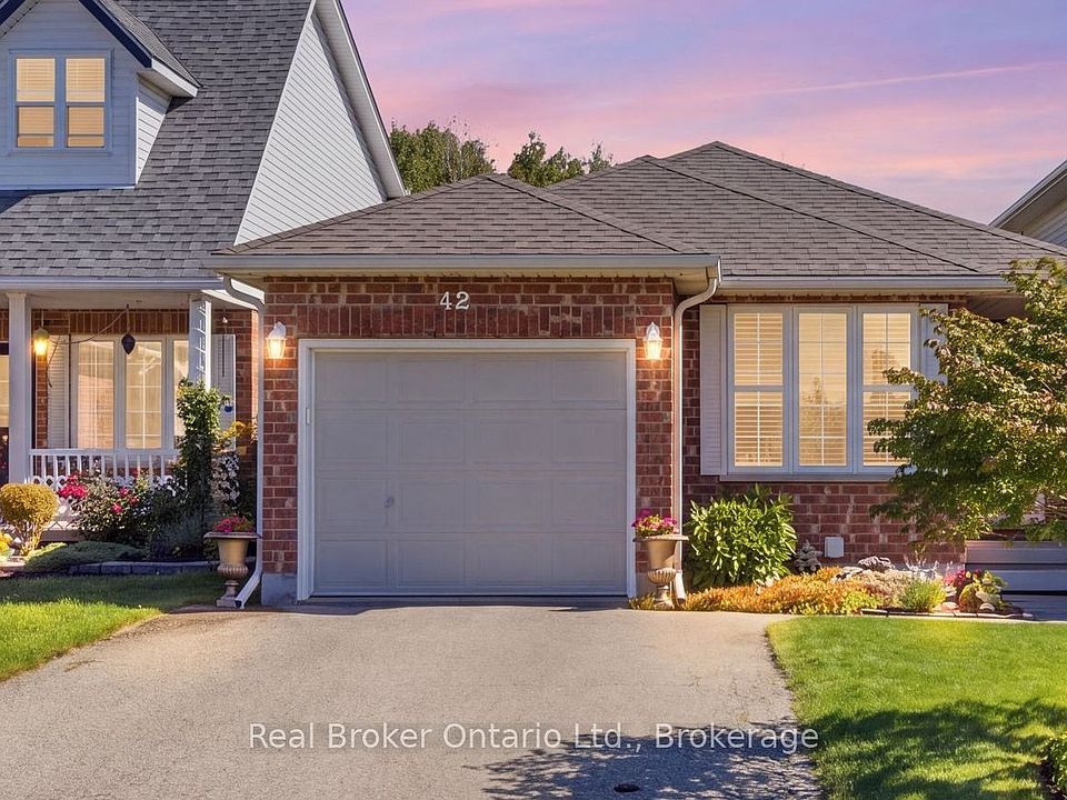 1st image of 42 Fletcher Ct