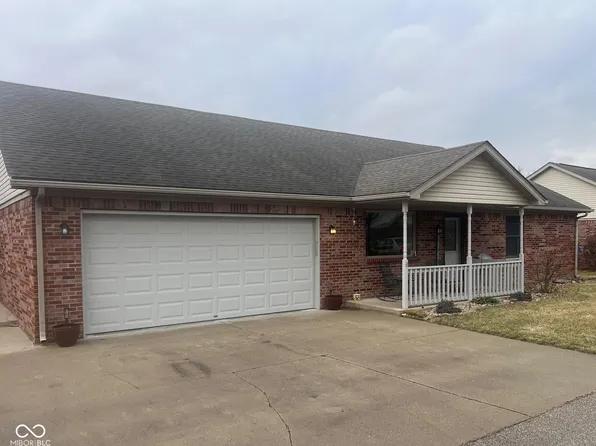 61 N Deer Cliff Dr, Crawfordsville, IN 47933