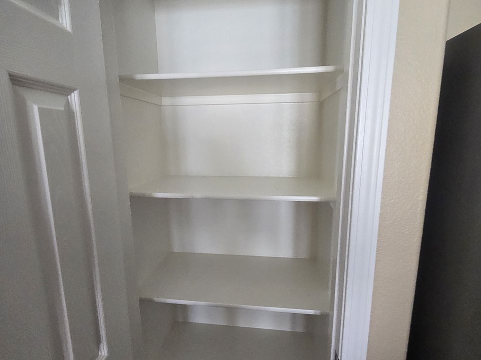 Kitchen pantry