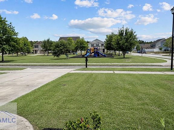 4th image of 415 Valdez Ct